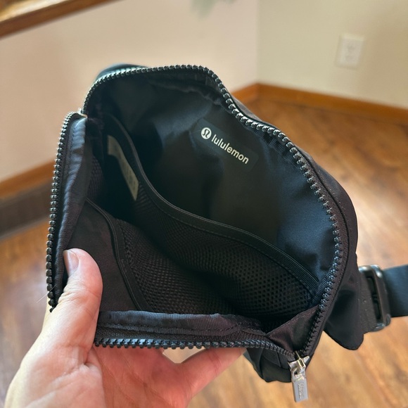 lululemon athletica Black Belt Bag - Picture 2 of 3